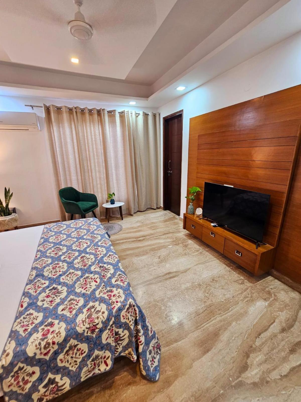 South Delhi, Artistic 4bhk - Vasant Kunj By Maple Key * New Delhi