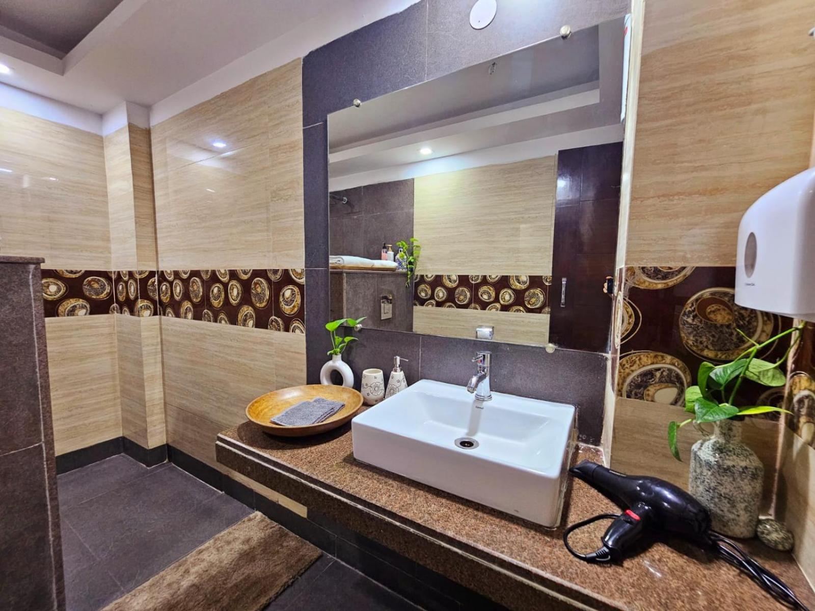 Apartment South Delhi, Artistic 4bhk - Vasant Kunj By Maple Key