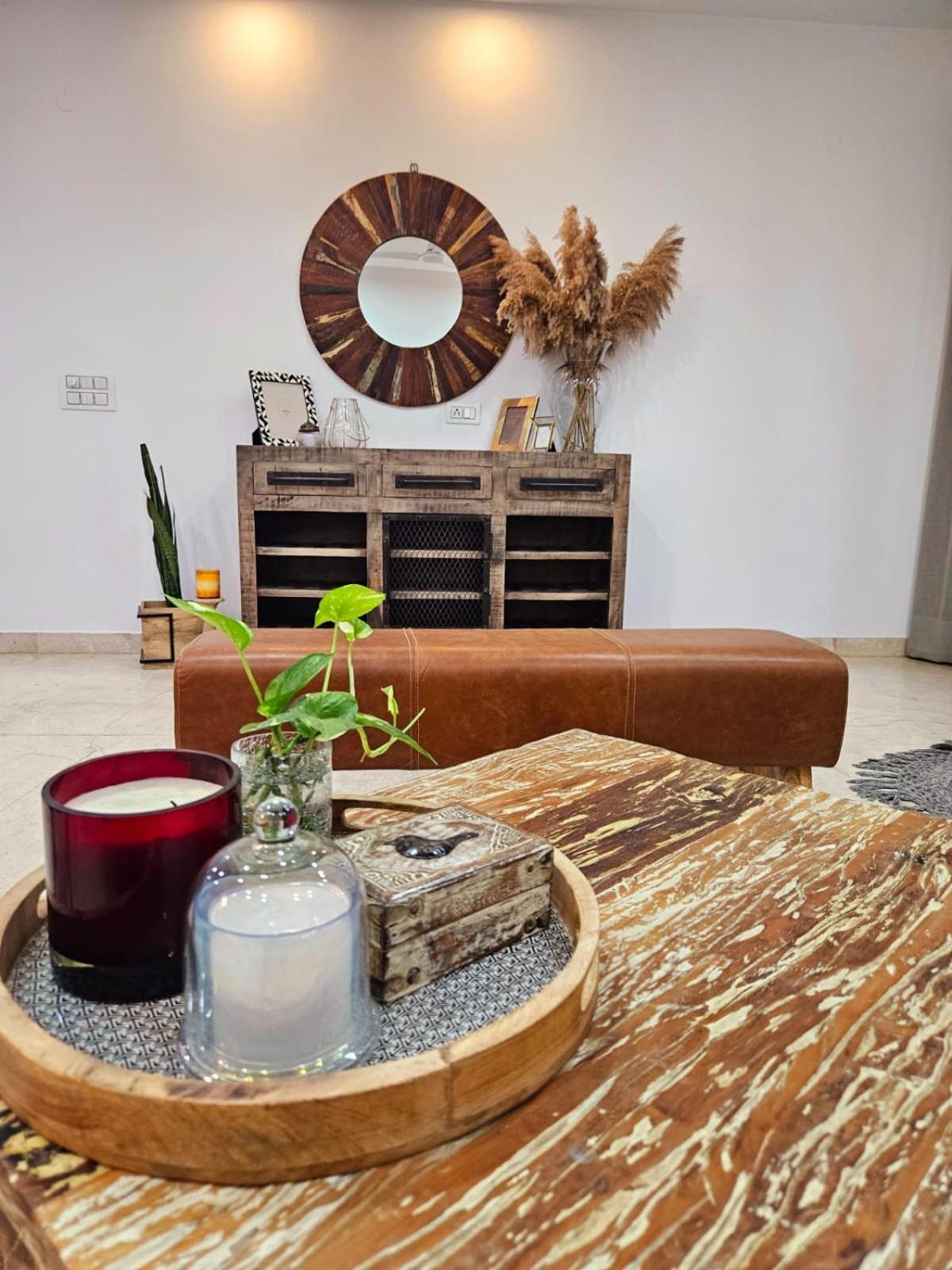 South Delhi, Artistic 4bhk - Vasant Kunj By Maple Key Apartment *