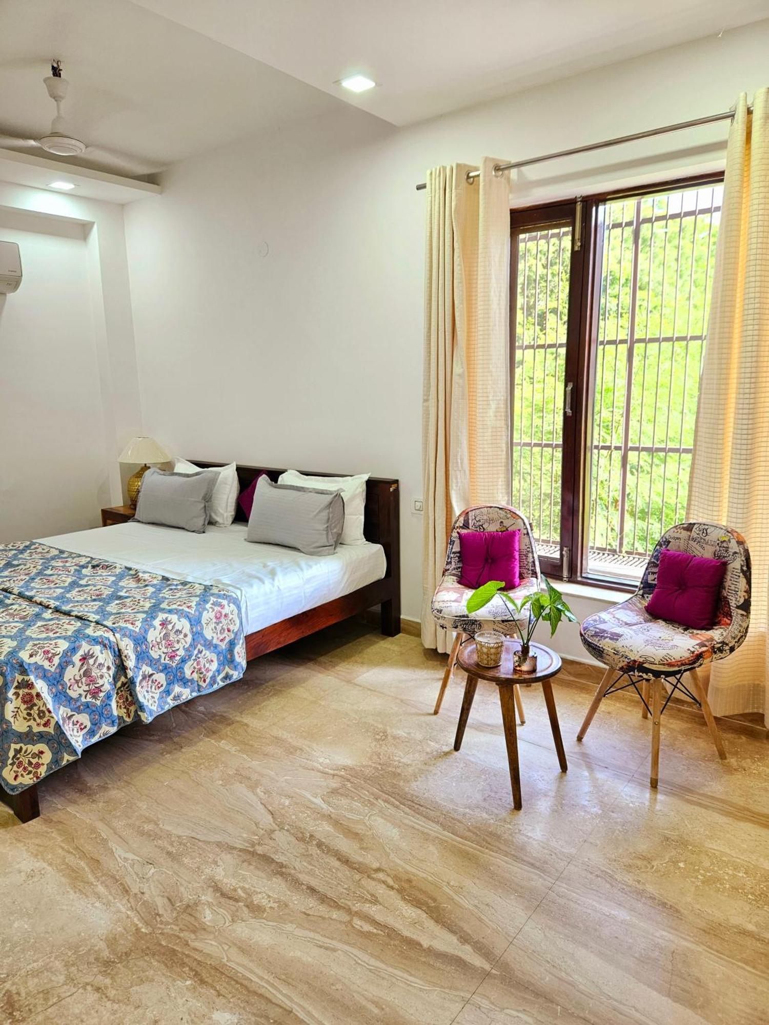 Apartment South Delhi, Artistic 4bhk - Vasant Kunj By Maple Key