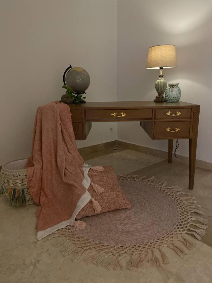 Apartment South Delhi, Artistic 4bhk - Vasant Kunj By Maple Key