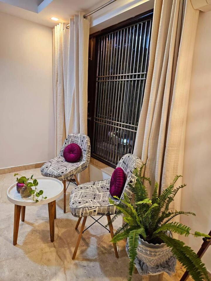 Apartment South Delhi, Artistic 4bhk - Vasant Kunj By Maple Key