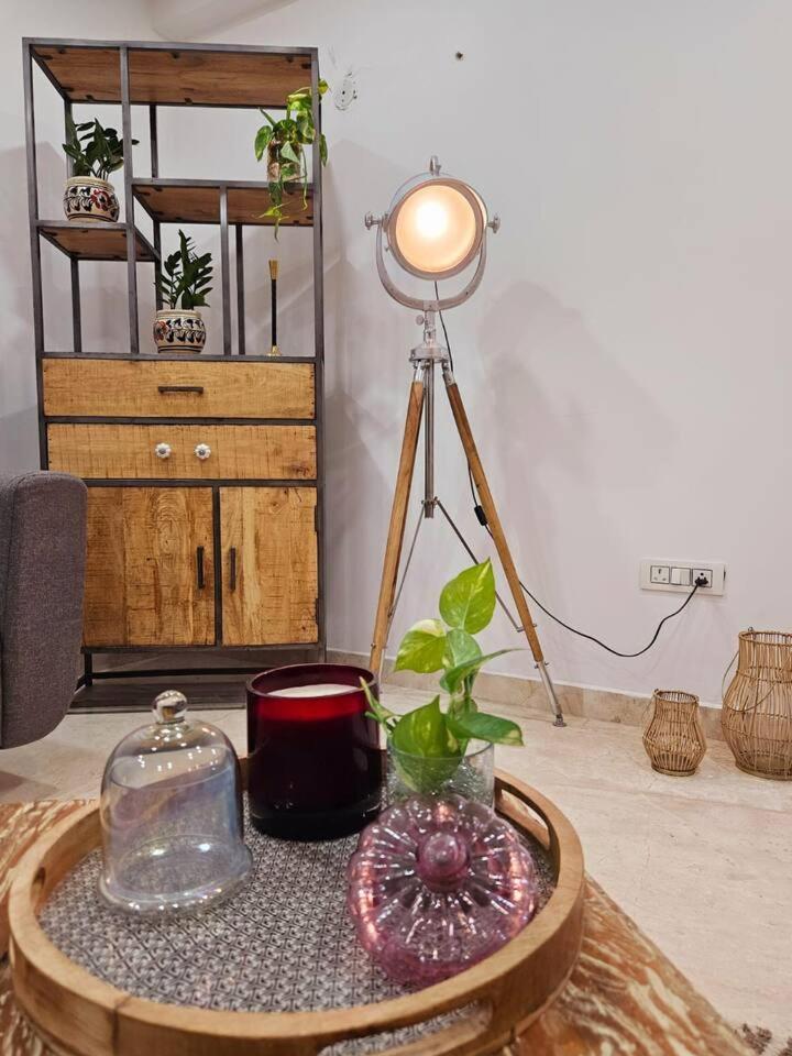 Apartment South Delhi, Artistic 4bhk - Vasant Kunj By Maple Key